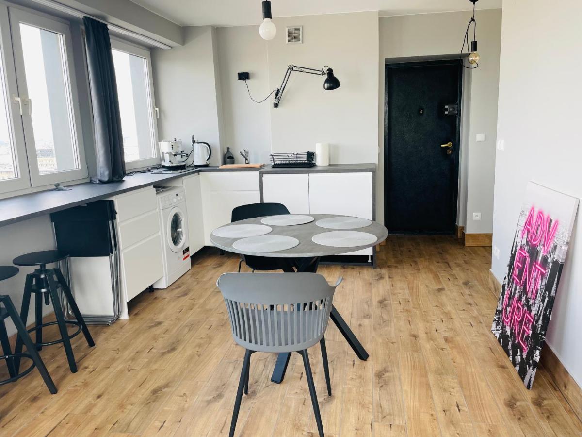 Apartment Chmielna Warsaw